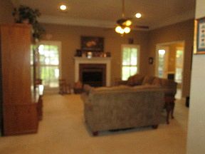 3rd image of 147 Ambleside Dr