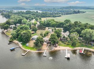 28690 W Lake Dr, Madison Lake, MN 56063