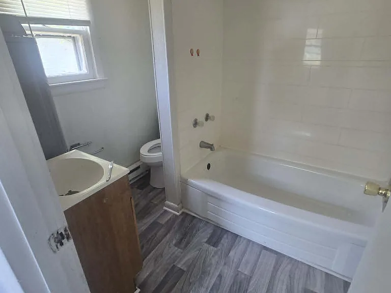 913 Pine St — Photo 7