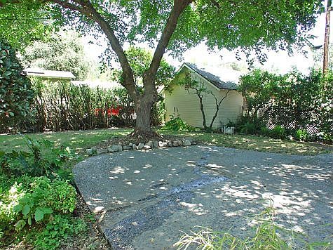5th image of 353 W 11th St