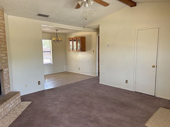 3rd image of 2116 Hidden Hill Dr