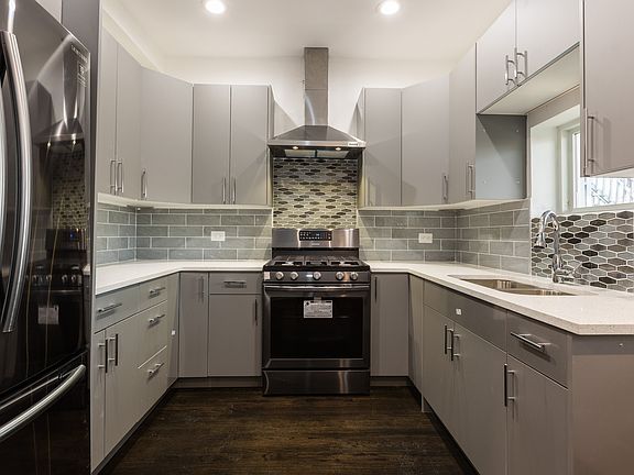 5th image of 1143 N Karlov Ave