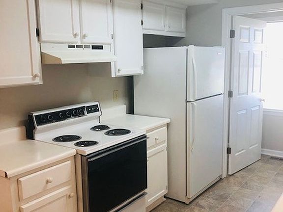 4th image of 203 Wildwood Dr #B
