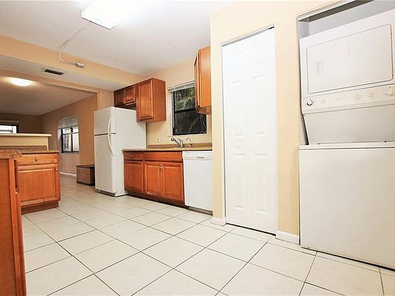 4th image of 8793 NW 35th St #8793