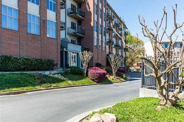 1st image of 640 Glen Iris Dr NE APT 415