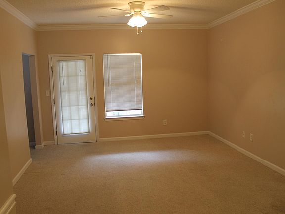 4th image of 8104 Walden Park Dr #8104