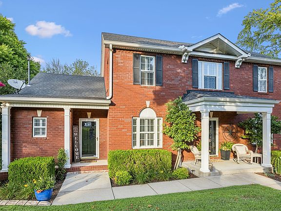 2nd image of 508 Spinnaker Ct