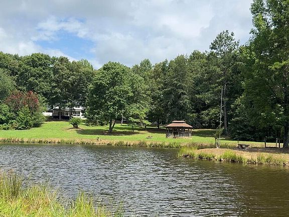 4th image of 605 County Road 48