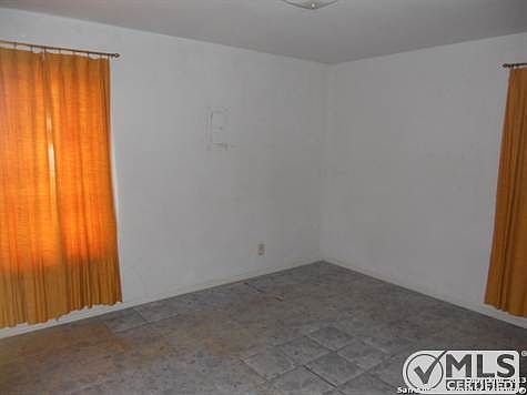 4th image of 5506 Knoll Krest Dr