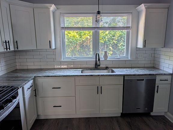 3rd image of 4225 Memphis Ave