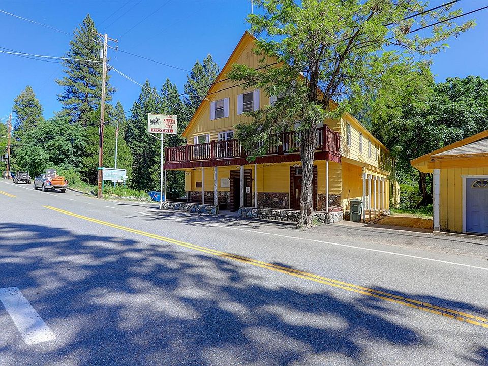 1st image of 212 Main St