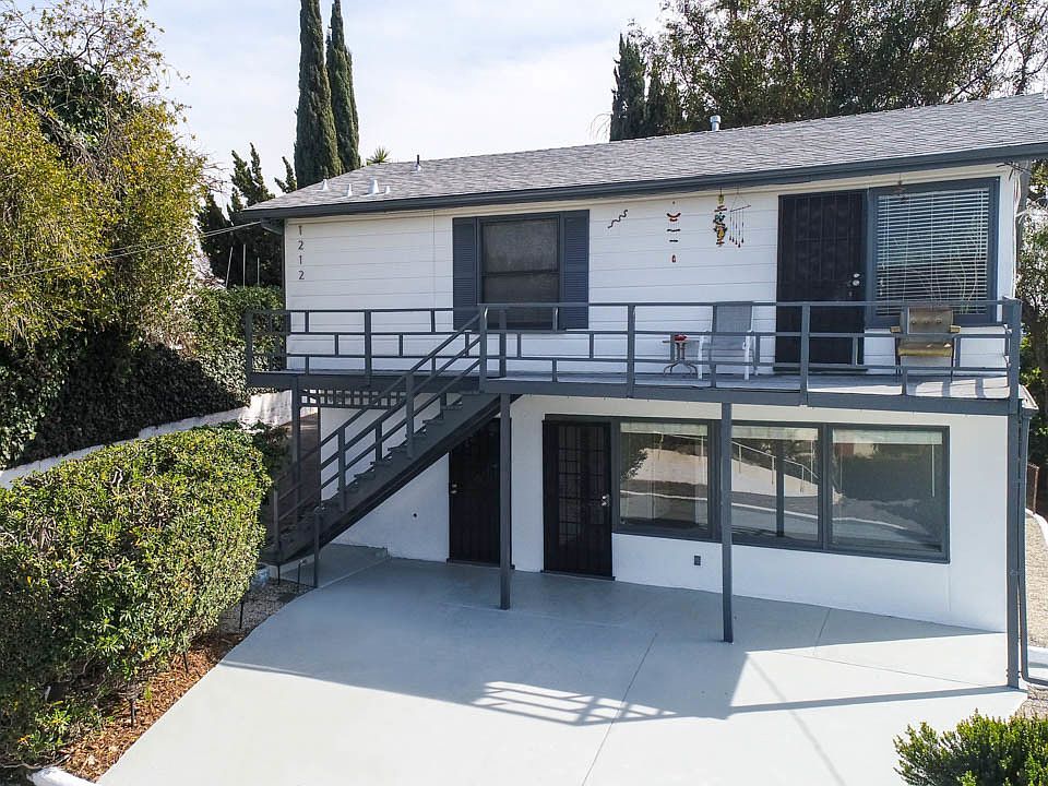 1st image of 1212 Scenic Dr