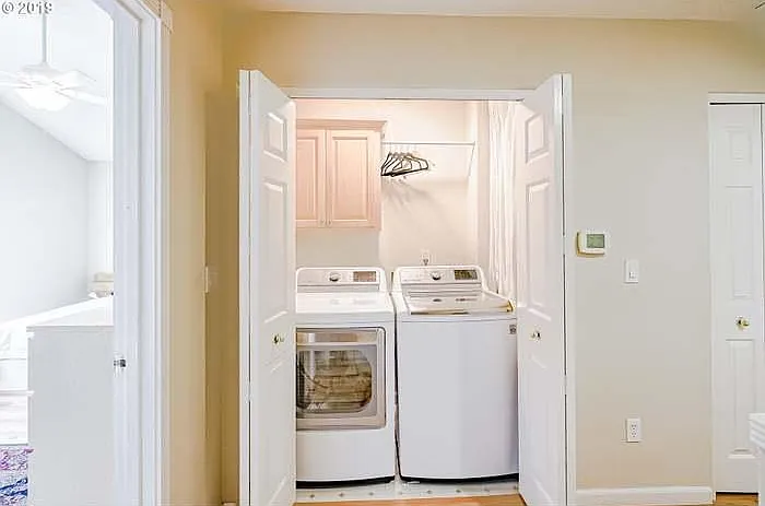 7325 SE Milwaukie Ave — Photo 16