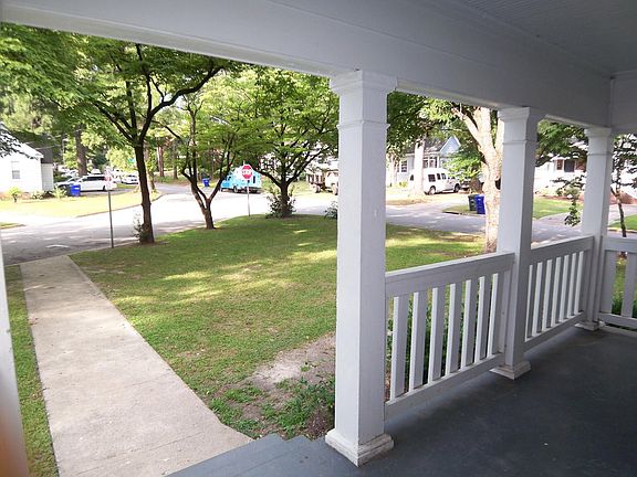 5th image of 1201 E 2nd St #A