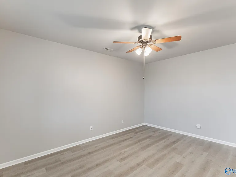 134 Natalie Jane Dr — Photo 17