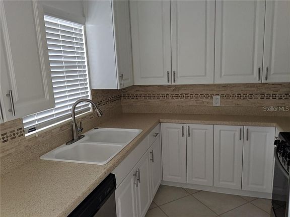 3rd image of 2484 Pawnee Dr