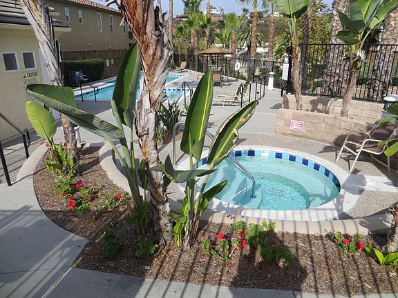 2nd image of 3411 Paseo De Fuentes