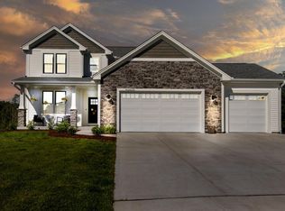 W176N7392 Amethyst DRIVE, Menomonee Falls, WI 53051