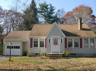 67 Lakeshore Dr, Westwood, MA 02090