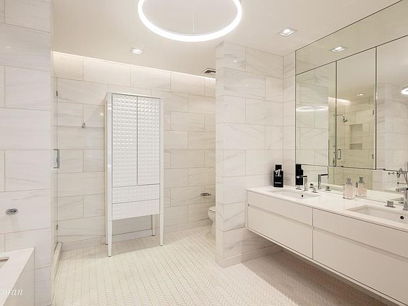 5th image of 416 Washington St APT 2I