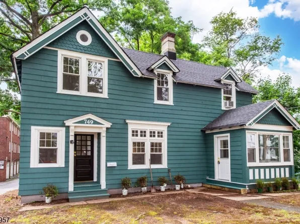 749 Valley St, City Of Orange Twp., NJ 07050