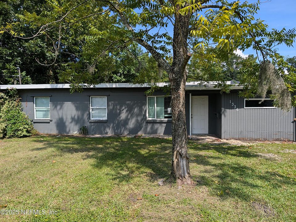 1st image of 1339 ELLIS Road S