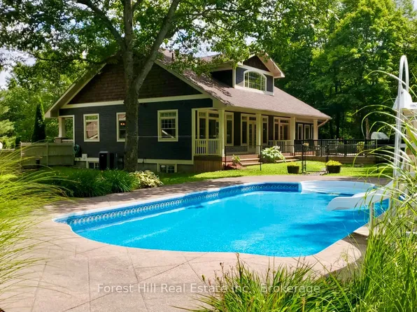 1474 Etwell Rd, Huntsville, ON P1H 2J2