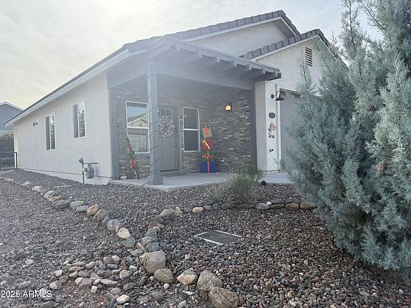 2nd image of 129 STONECREST Drive