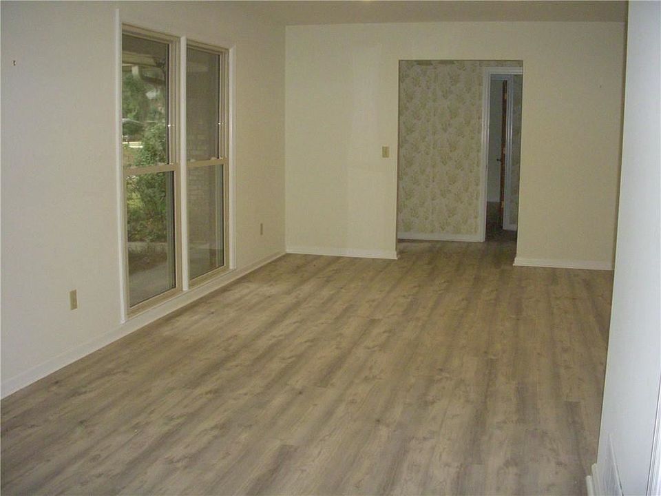 1st image of 508 Wesley Oak Dr