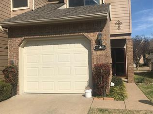 423 Maple Leaf Dr, Duncanville, TX 75137