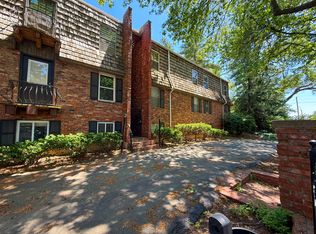 4333 Jarboe St APT 4, Kansas City, MO 64111