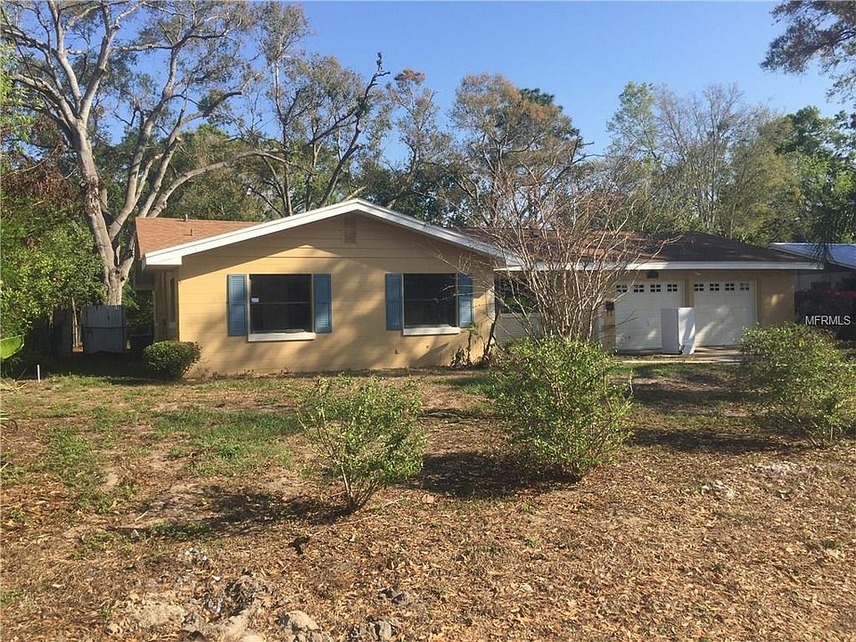 1st image of 703 Oleander Dr SE