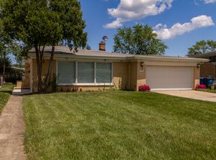 2530 Linda Ct, Glenview, IL