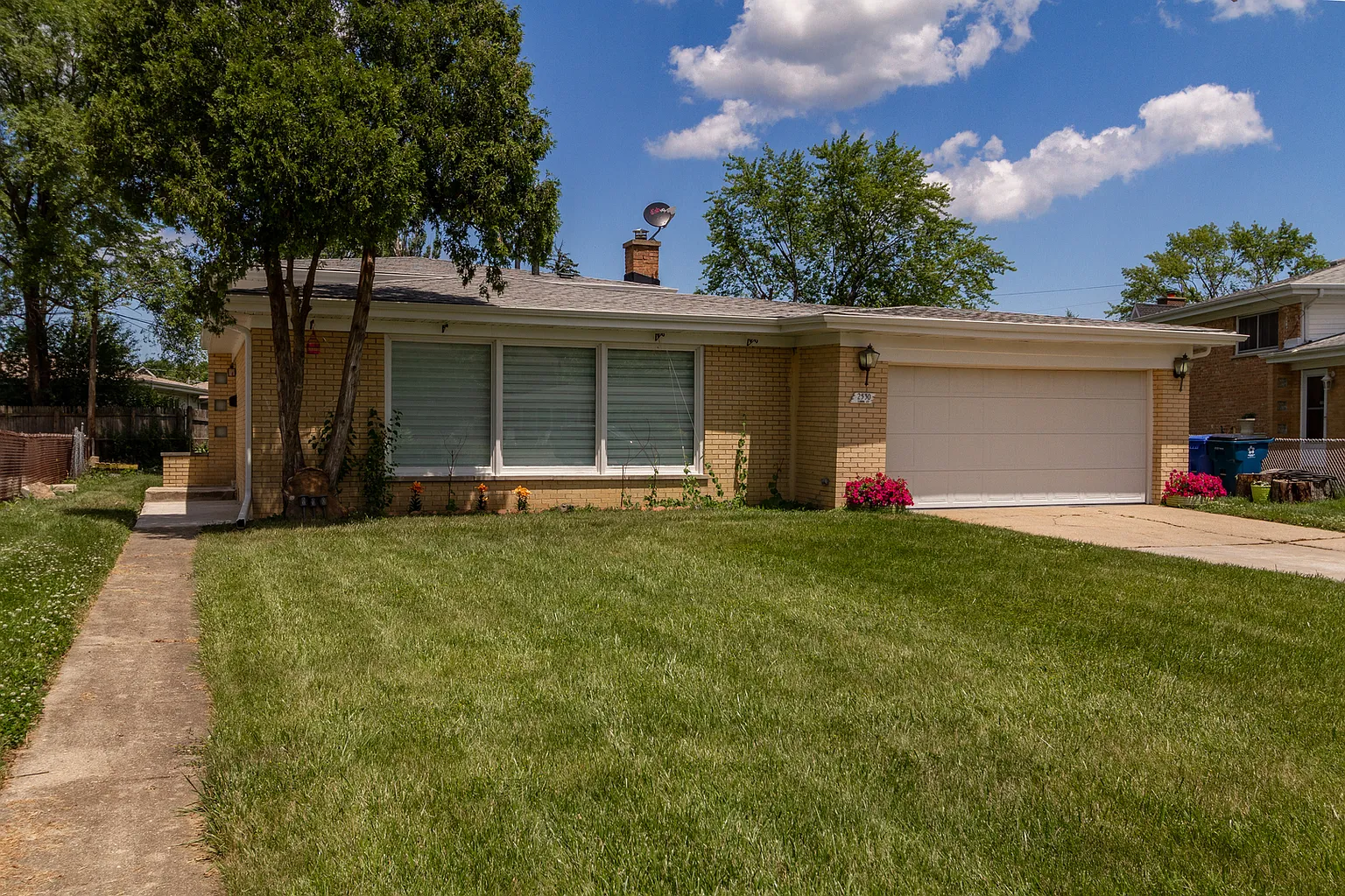 2530 Linda Ct photo 1