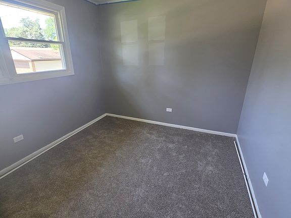 5th image of 10414 Canterbury St #Na