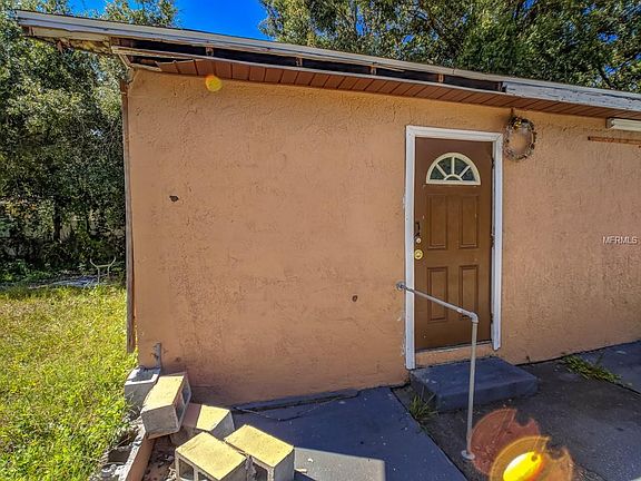 5th image of 6450 Rockpointe Dr