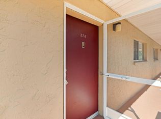 1540 Glen Oaks Dr E #B-326, Sarasota, FL 34232
