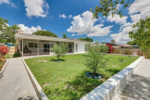 2nd image of 10264 Oakhaven Dr