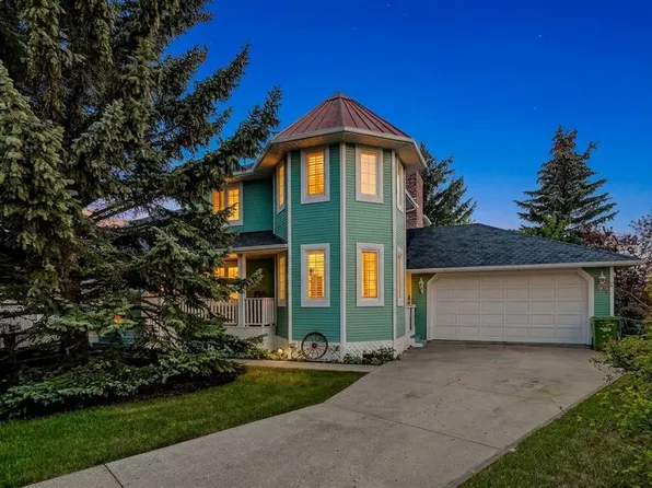 523 R E Scimitar Bay NW, Calgary, AB T3L 1S6