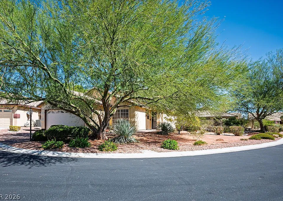 4824 Lawnwood Ct