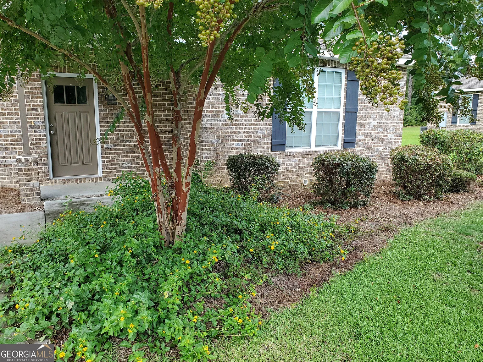 2 bed, 2.0 bath, $1,400 — Photo 2