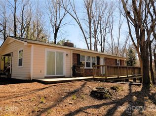 200 Bradshaw Rd, Tryon, NC 28782