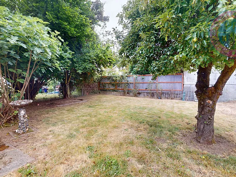 3723 SE Stephens St — Photo 23
