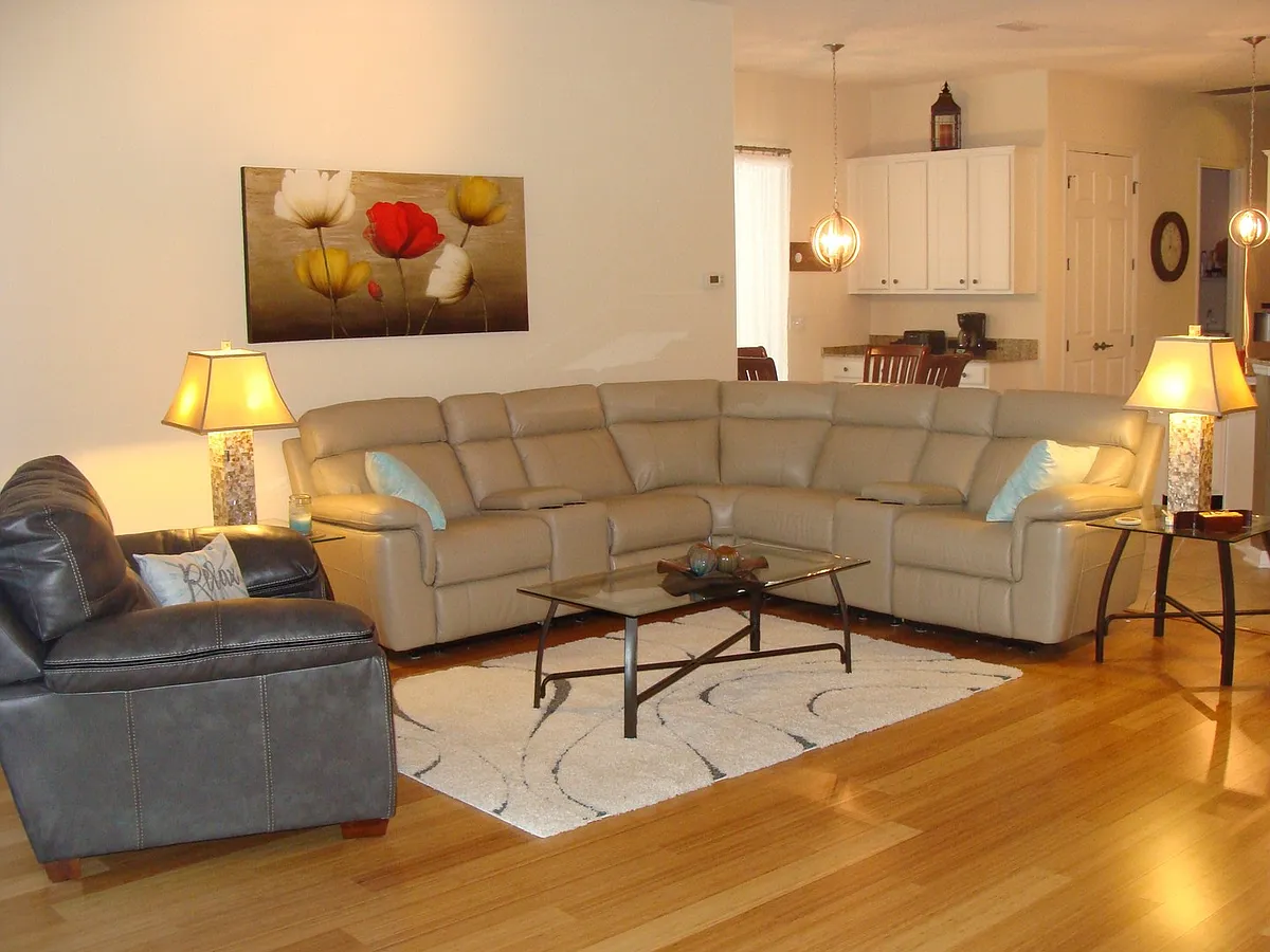 Building Photo - 660 Porta Rosa Cir