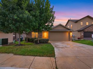 906 Red Crossbill, San Antonio, TX 78253