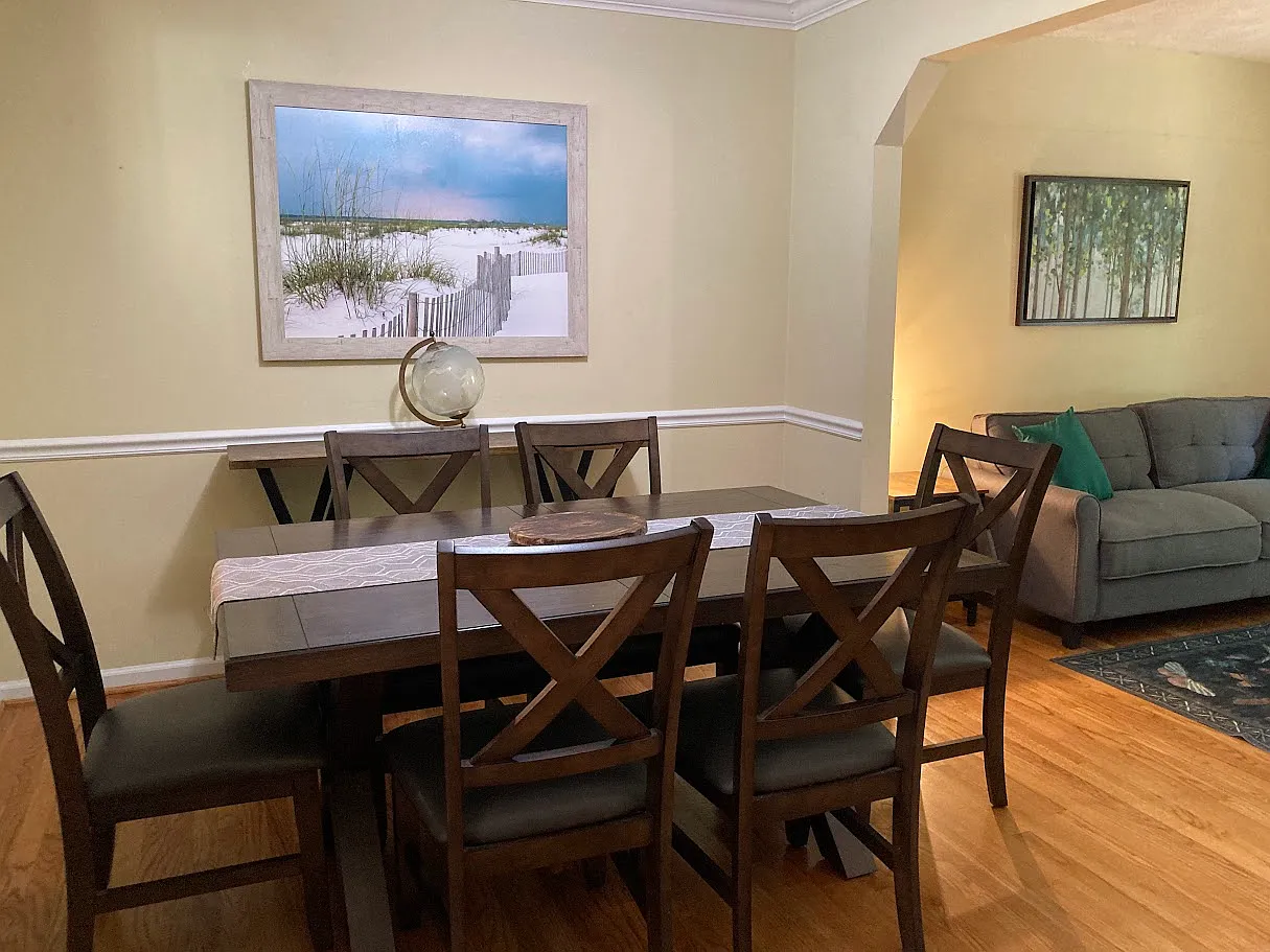 3 bed, 2.5 bath, 2000 sqft, $2,800 — Photo 4