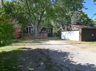 939 S Schmidt Ave, Peoria, IL 61605