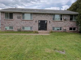 2985 Hales Mill Rd #1, Dubuque, IA 52002