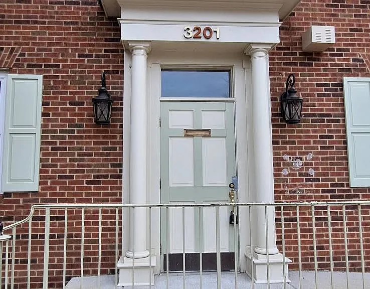 3201 Yorktown Ave #103 — Photo 12