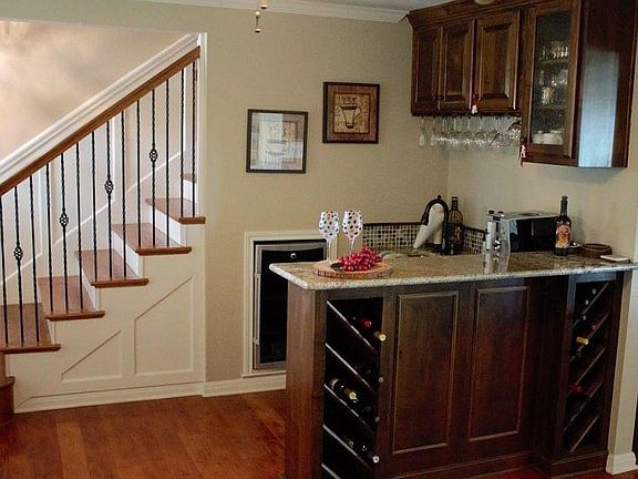 5th image of 105 Sunny Ln